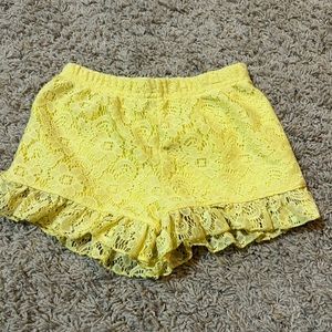 10 pairs of little girls shorts. Lightly used 3t